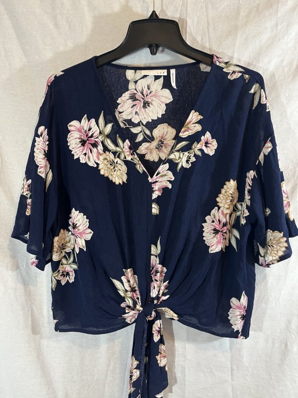 LUQ Women’s Medium Blue Floral Cropped Rayon Blouse